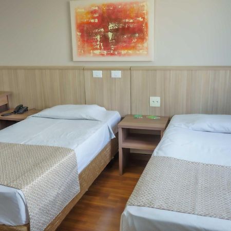 Hotel Nacional Inn Porto Alegre - Proximo Ao Complexo Hospitalar Santa Casa E Ufrgs Extérieur photo