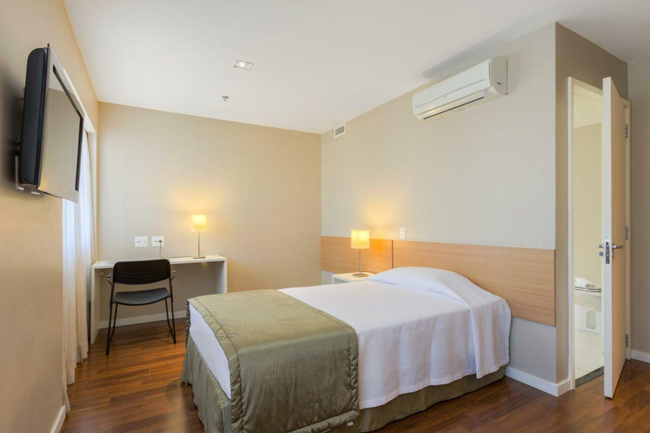 Hotel Nacional Inn Porto Alegre - Proximo Ao Complexo Hospitalar Santa Casa E Ufrgs Extérieur photo