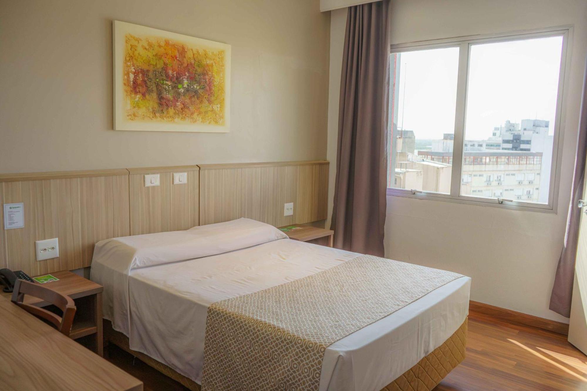 Hotel Nacional Inn Porto Alegre - Proximo Ao Complexo Hospitalar Santa Casa E Ufrgs Extérieur photo