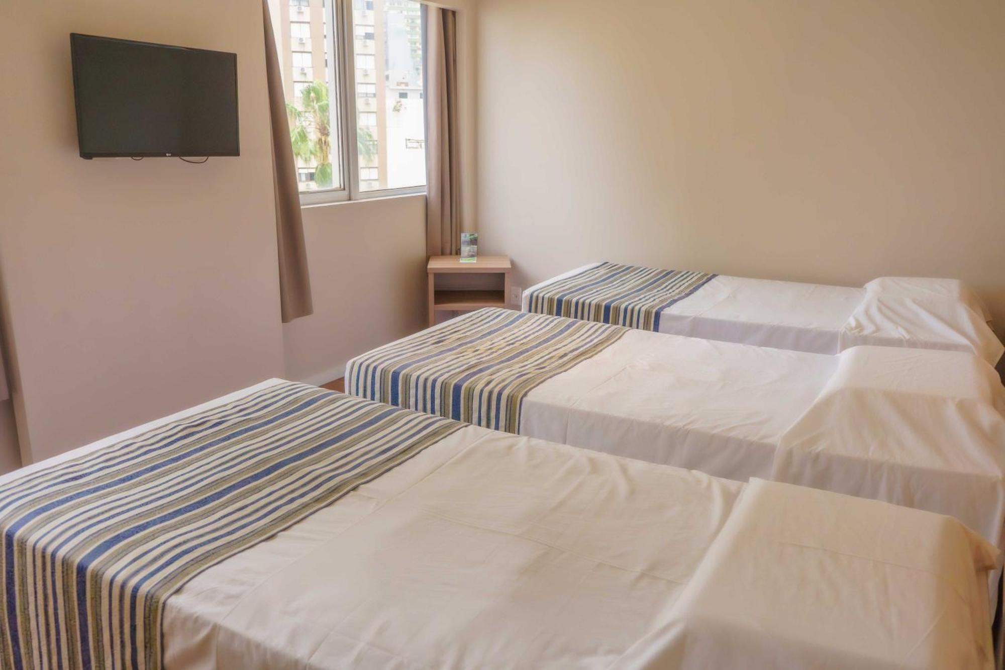 Hotel Nacional Inn Porto Alegre - Proximo Ao Complexo Hospitalar Santa Casa E Ufrgs Extérieur photo