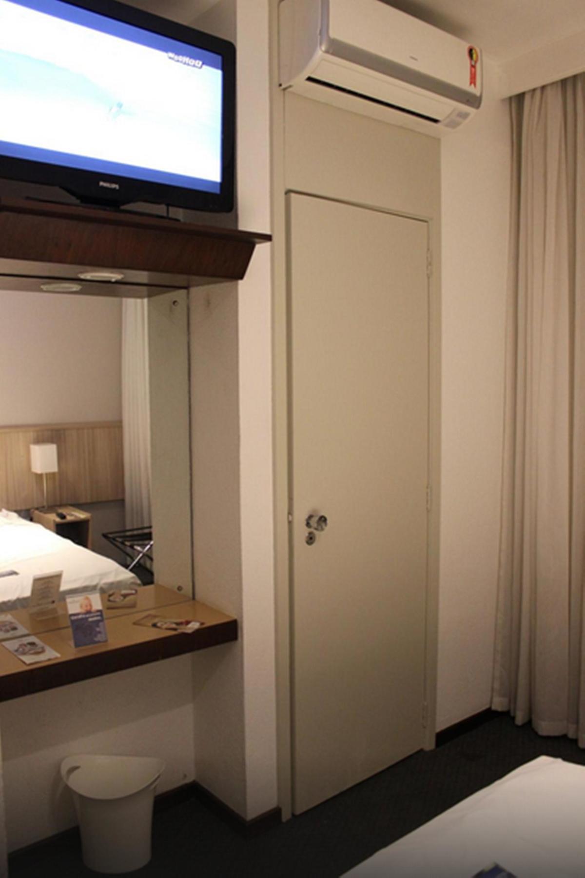 Hotel Nacional Inn Porto Alegre - Proximo Ao Complexo Hospitalar Santa Casa E Ufrgs Extérieur photo